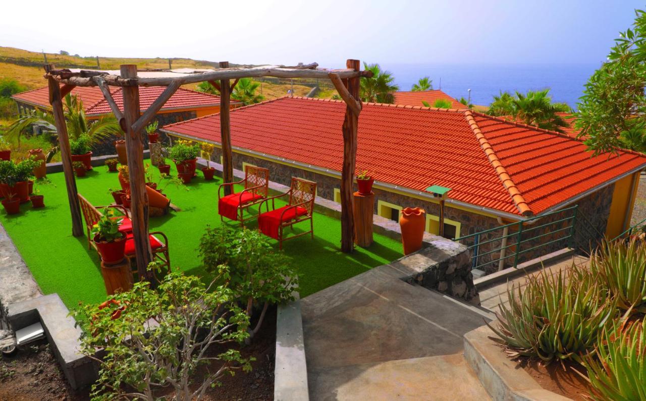 Casas Do Sol Hotell São Filipe Exteriör bild